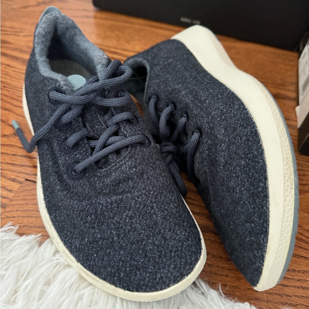 Allbirds, wool sneakers never worn, size 10